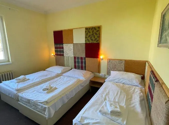 Racek Hotel Úštěk