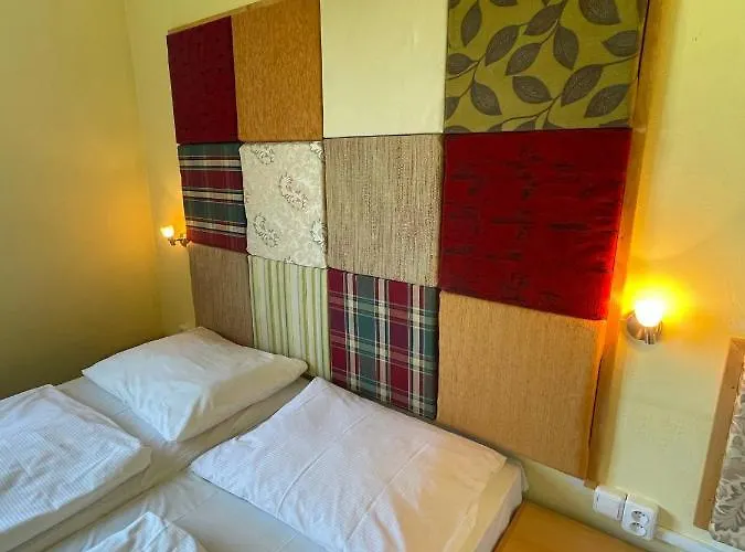 Hotel Racek 2*