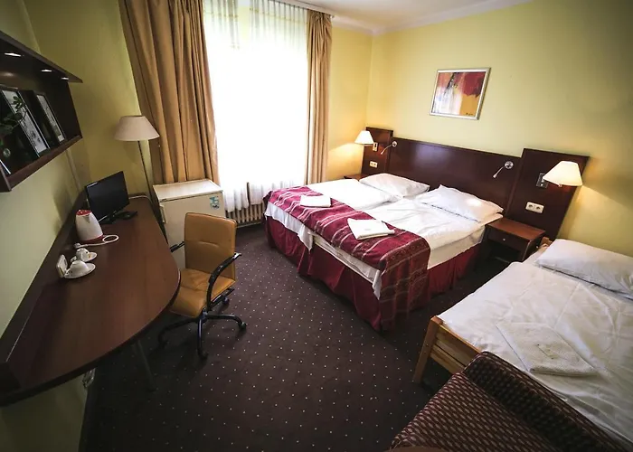 Racek Hotel Úštěk